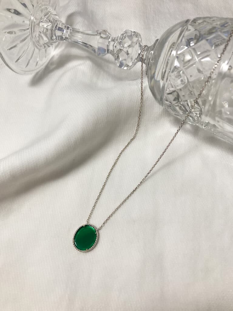 Collier argent pendentif vert